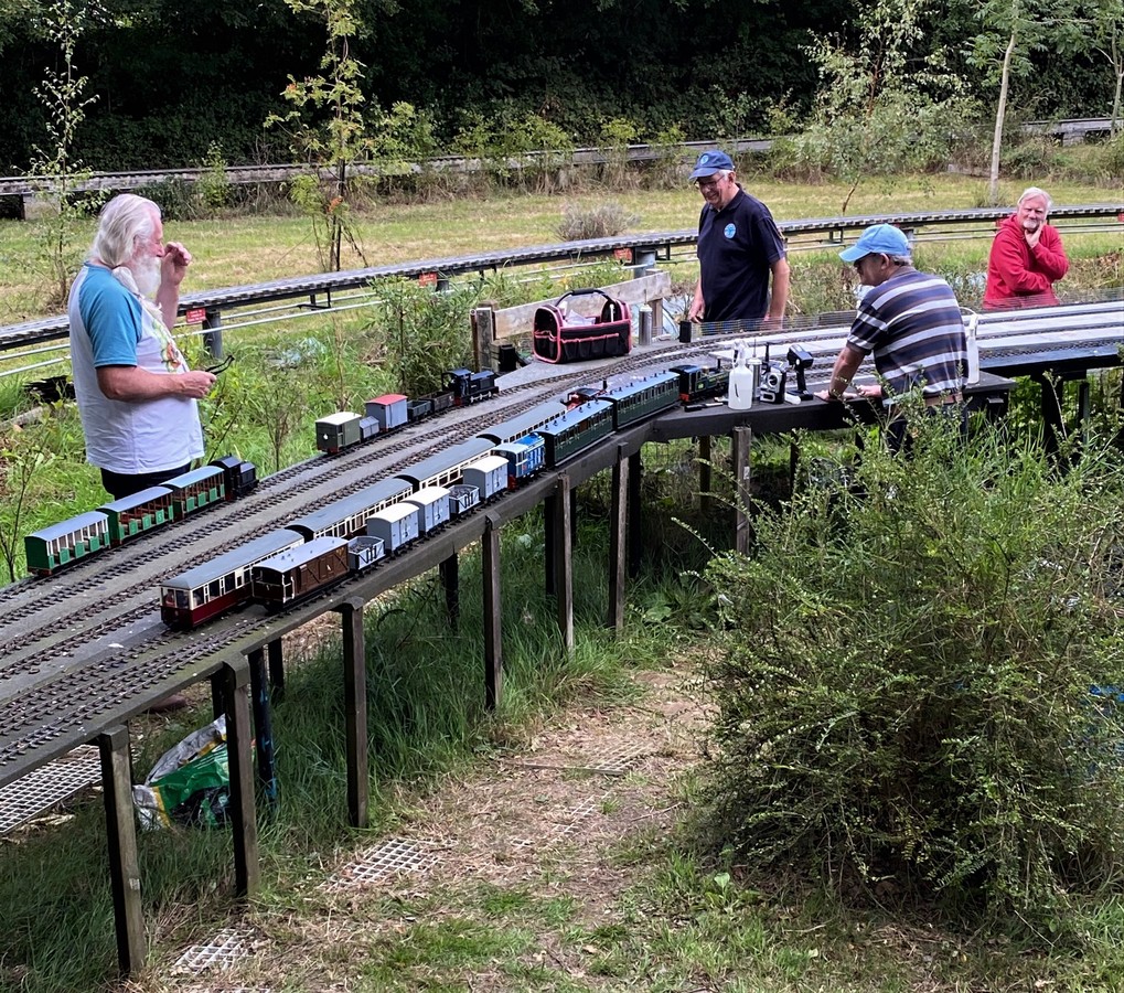 GARDEN RAILWAY